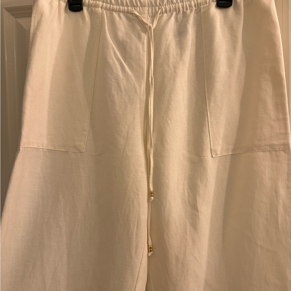Cream Wide-Leg Pants - Picture 3 of 6